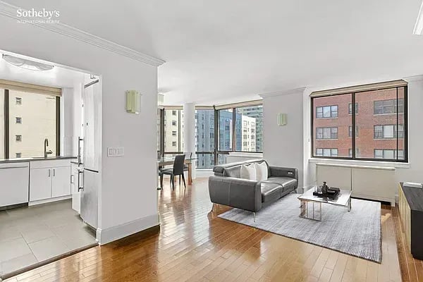 300 East 64th Street Unit: 12A