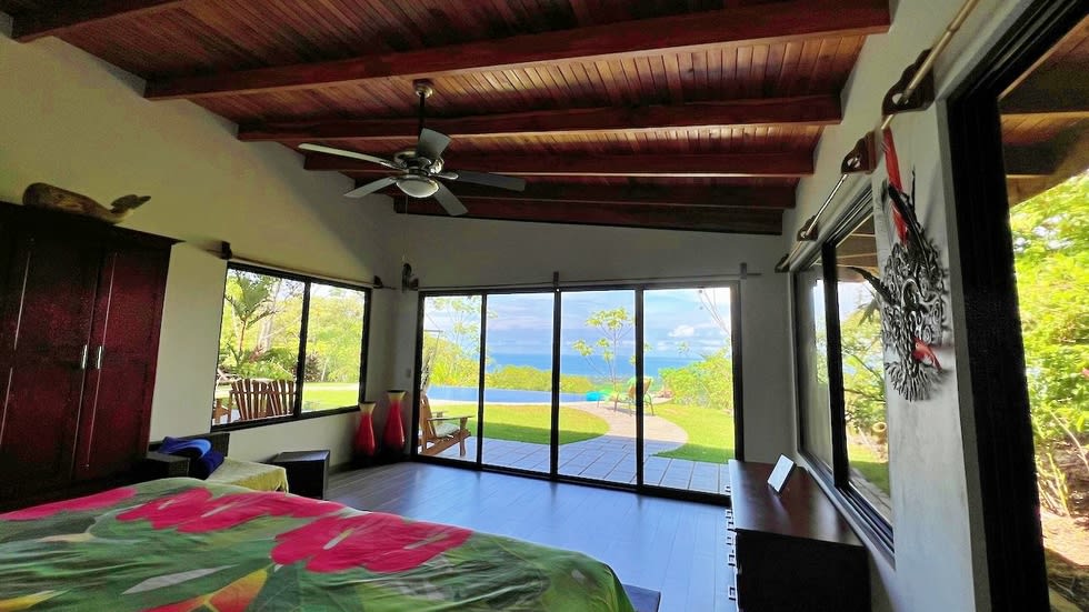 3 bedroom Whitewater Ocean View Home Above Matapalo Beach