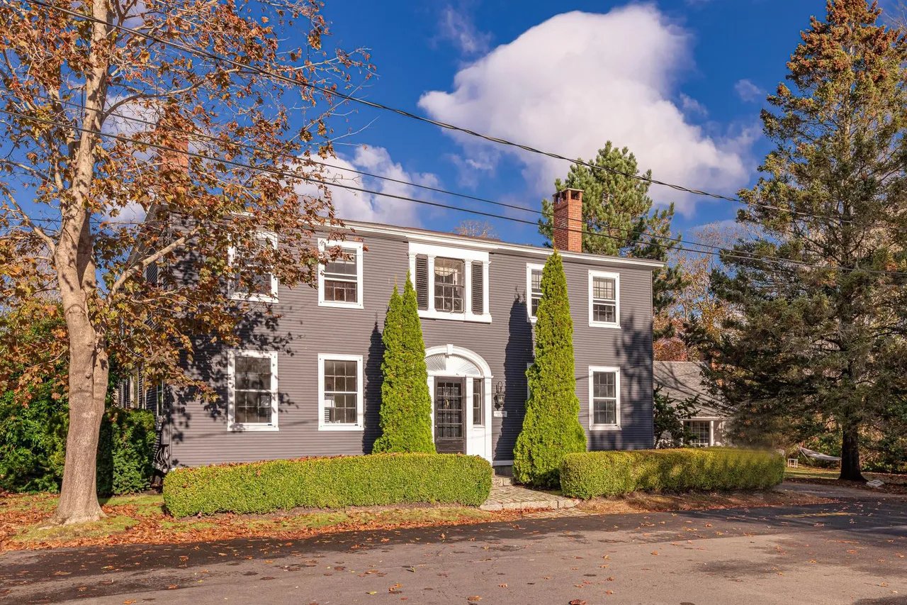Home for Sale – 10 Chestnut Street, Kennebunkport, ME –  $1,999,999