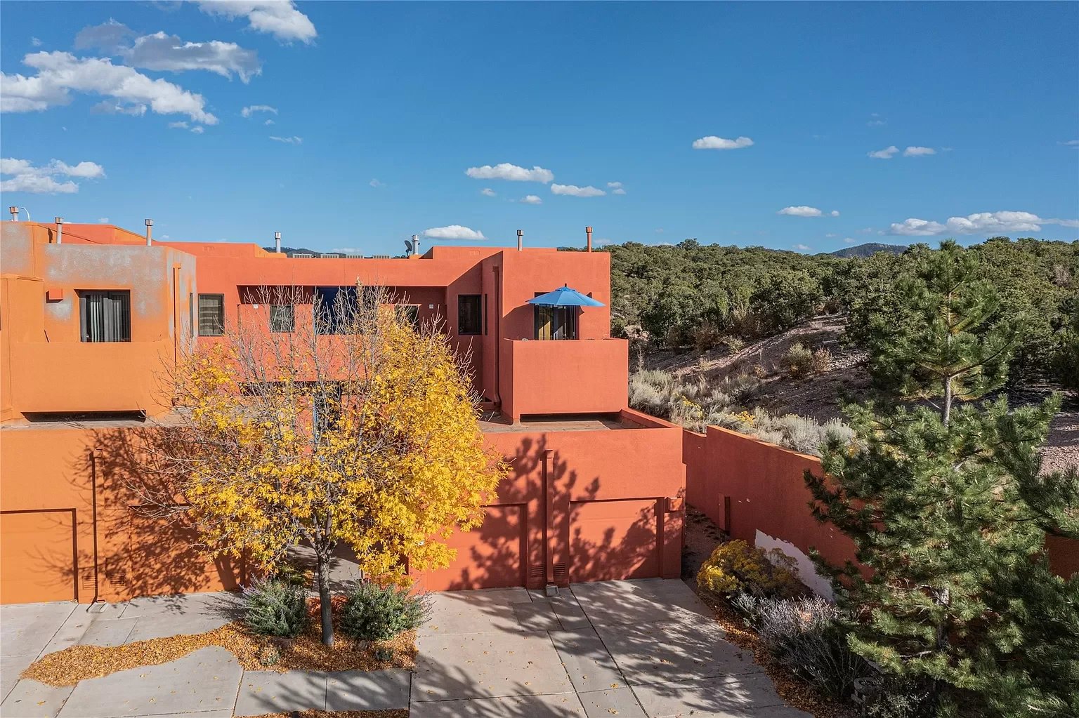 604 Avenida Villa Hermosa #201