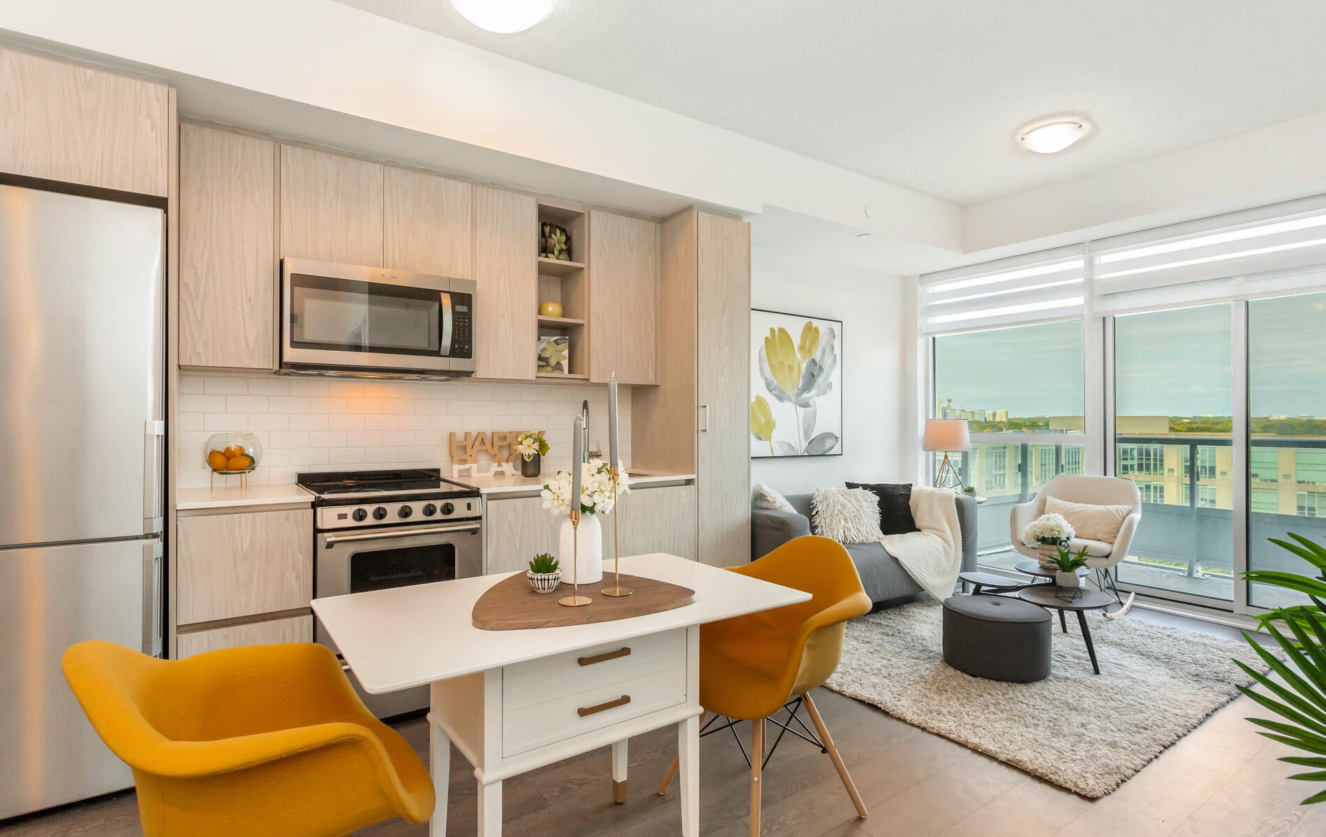 251 Manitoba St Unit: 1611