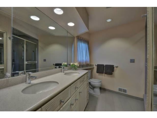 401 San Domingo Way