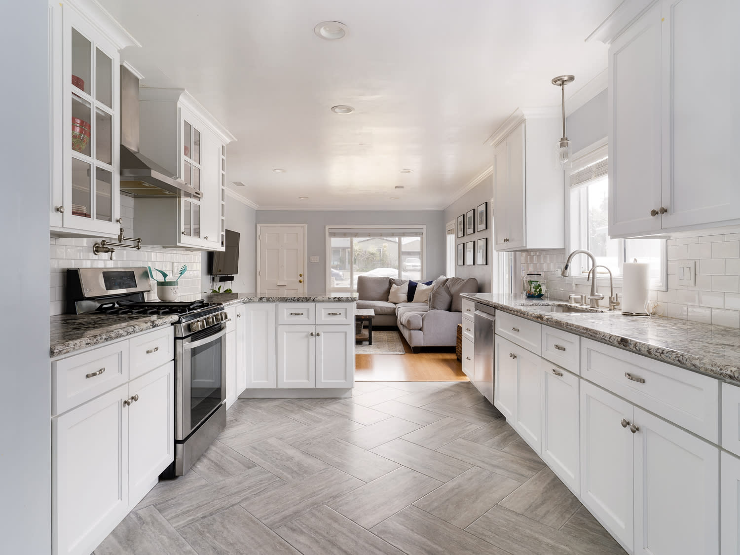 5161 W 137th Place