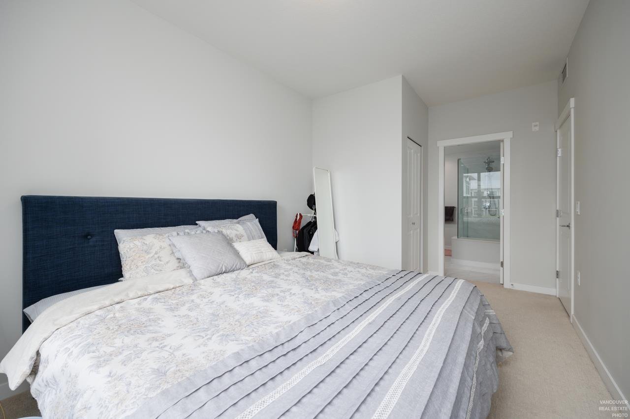 319-9551 Alexandra Rd
