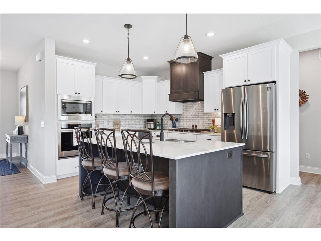 13231 140th Avenue N, Dayton, MN 55327-4415