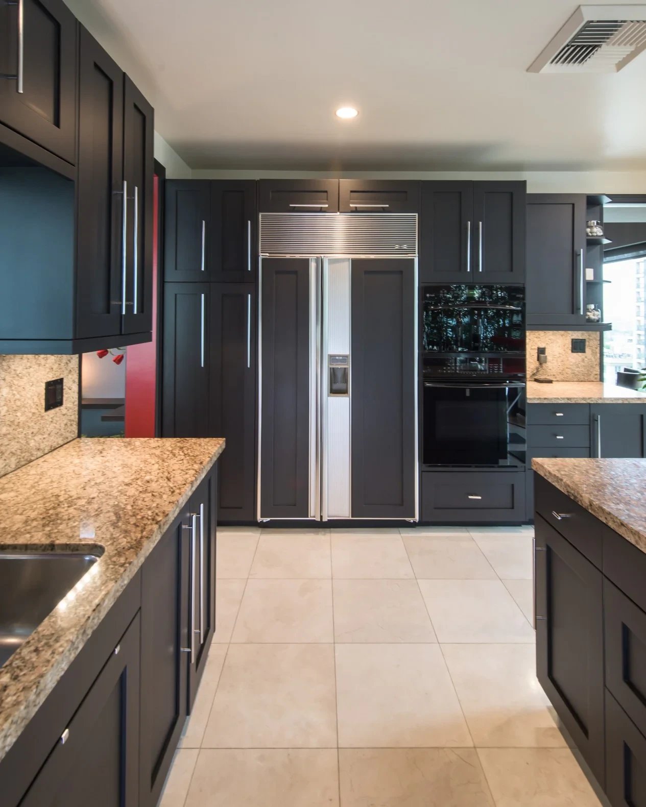 10727 Wilshire, 901