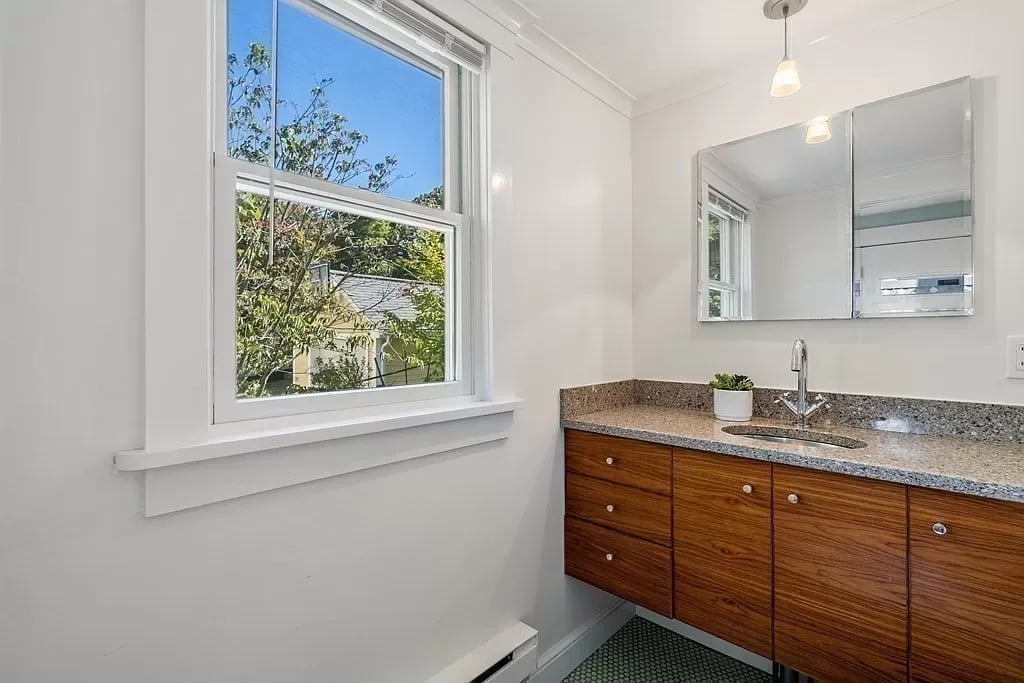 30 Myrtle St UNIT 30