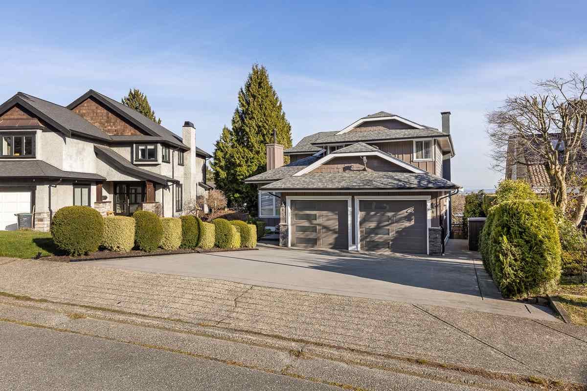 469 Cariboo Cres