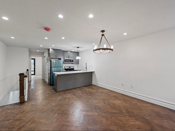 436 Jefferson Ave. Unit: 1