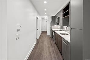 307-2461 Sidney Ave
