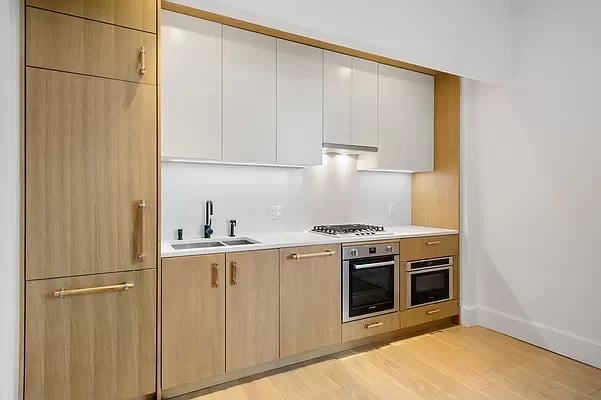 22-18 Jackson Avenue Unit: 303