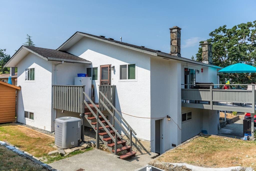 4367 Torquay Dr