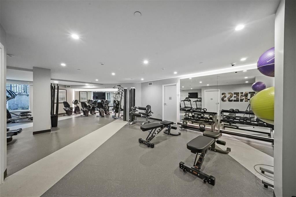 1206-3533 Ross Drive, Vancouver