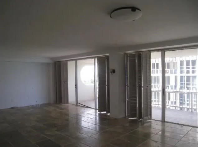 10205 Collins Ave APT 806