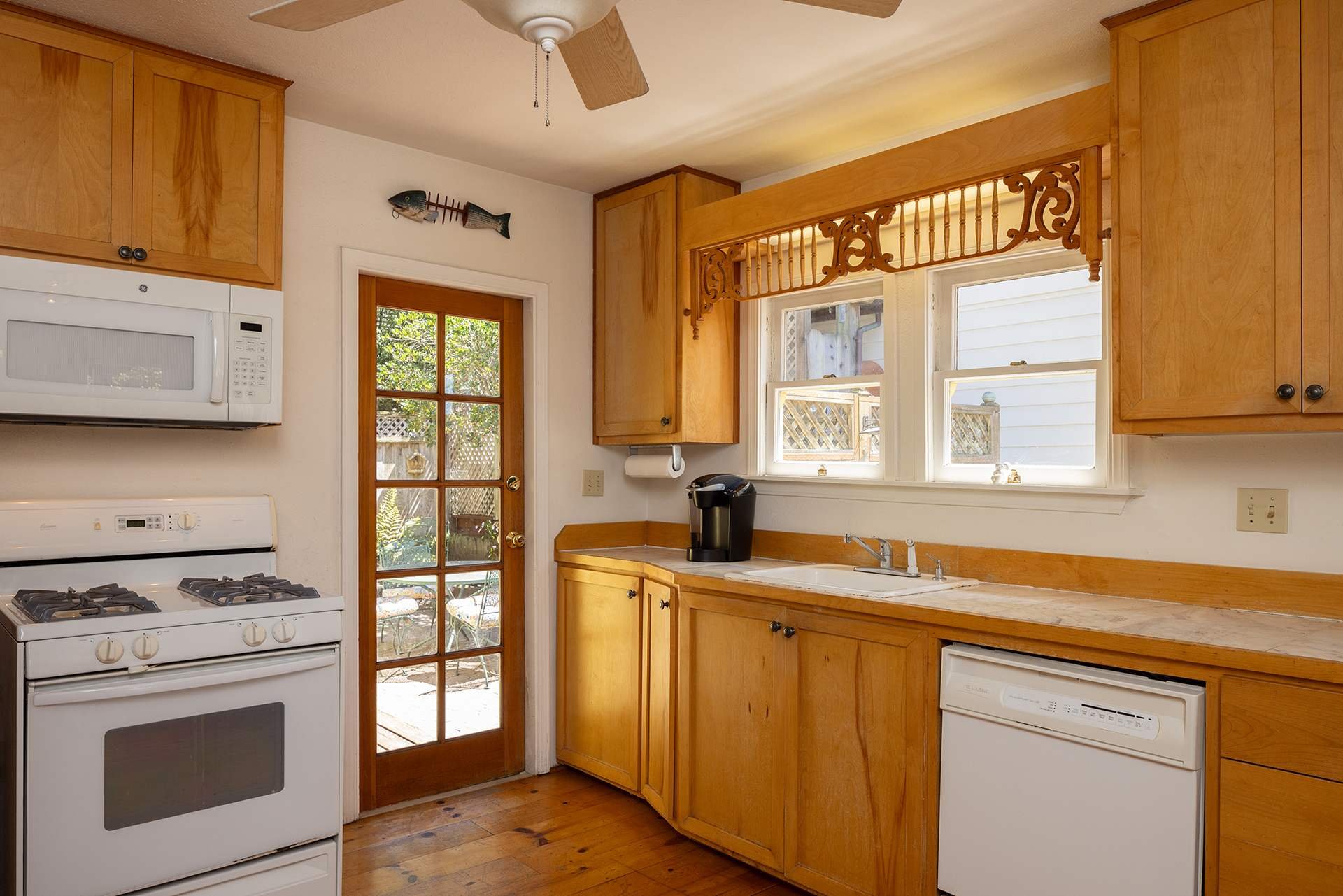 Charming Pacific Grove Cottage - 125 16th Street