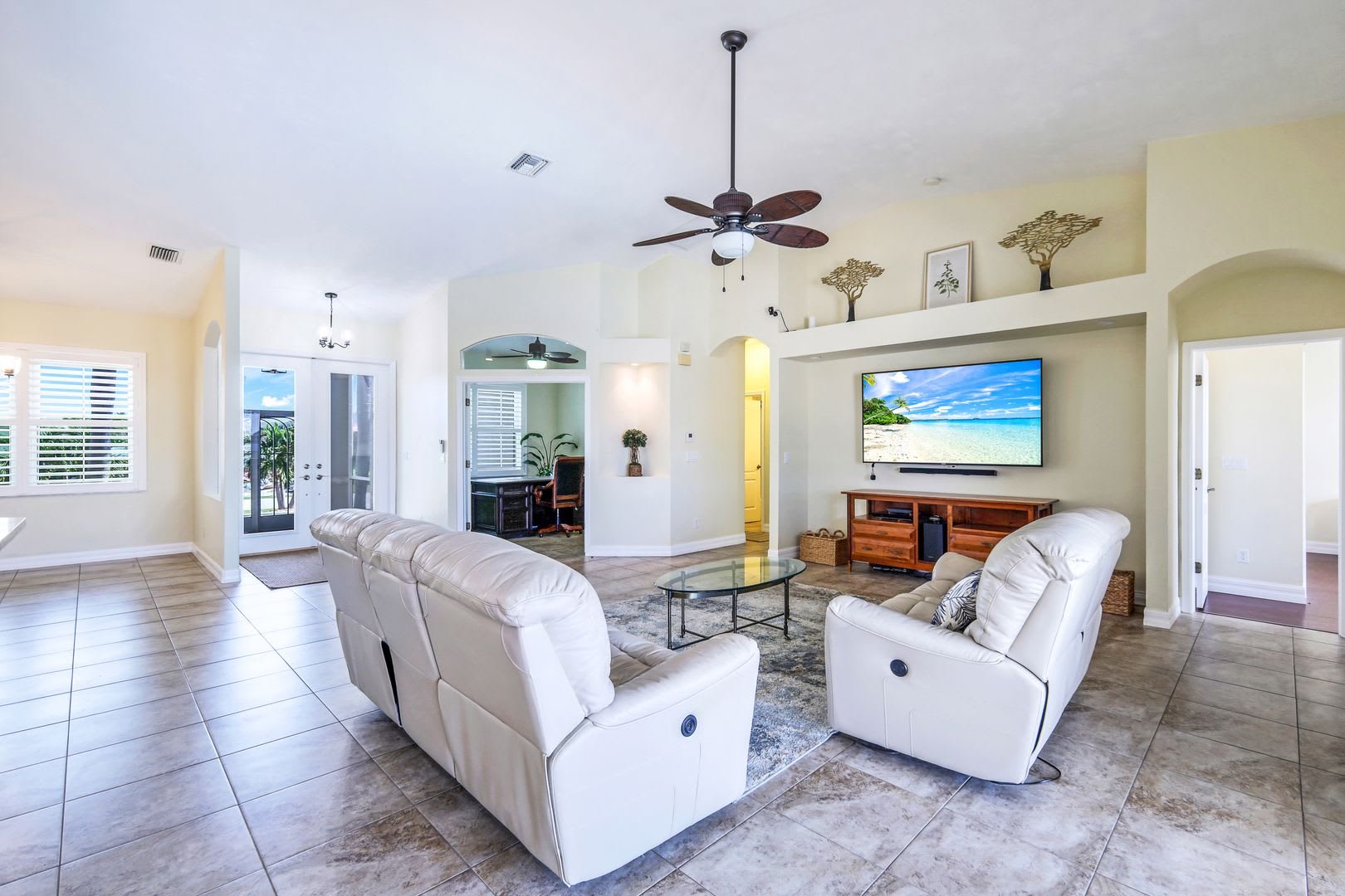 1908 SW 53rd Lane