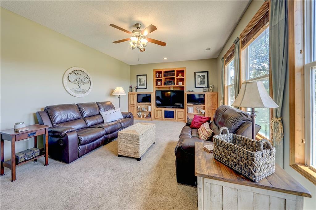 319 W Cottonwood Dr