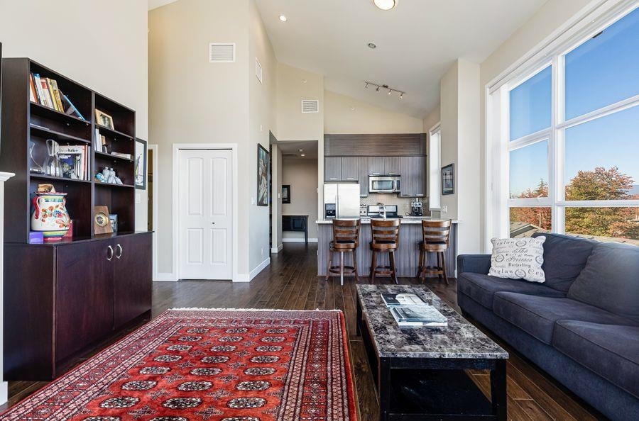 405-3255 Smith Ave
