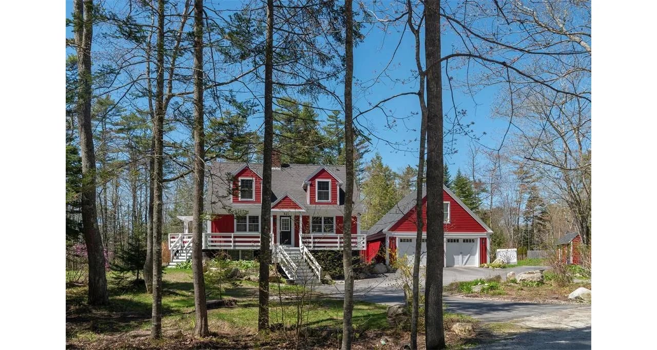 Home For Sale – 12 Brickyard Cove, Freeport, Maine 04032