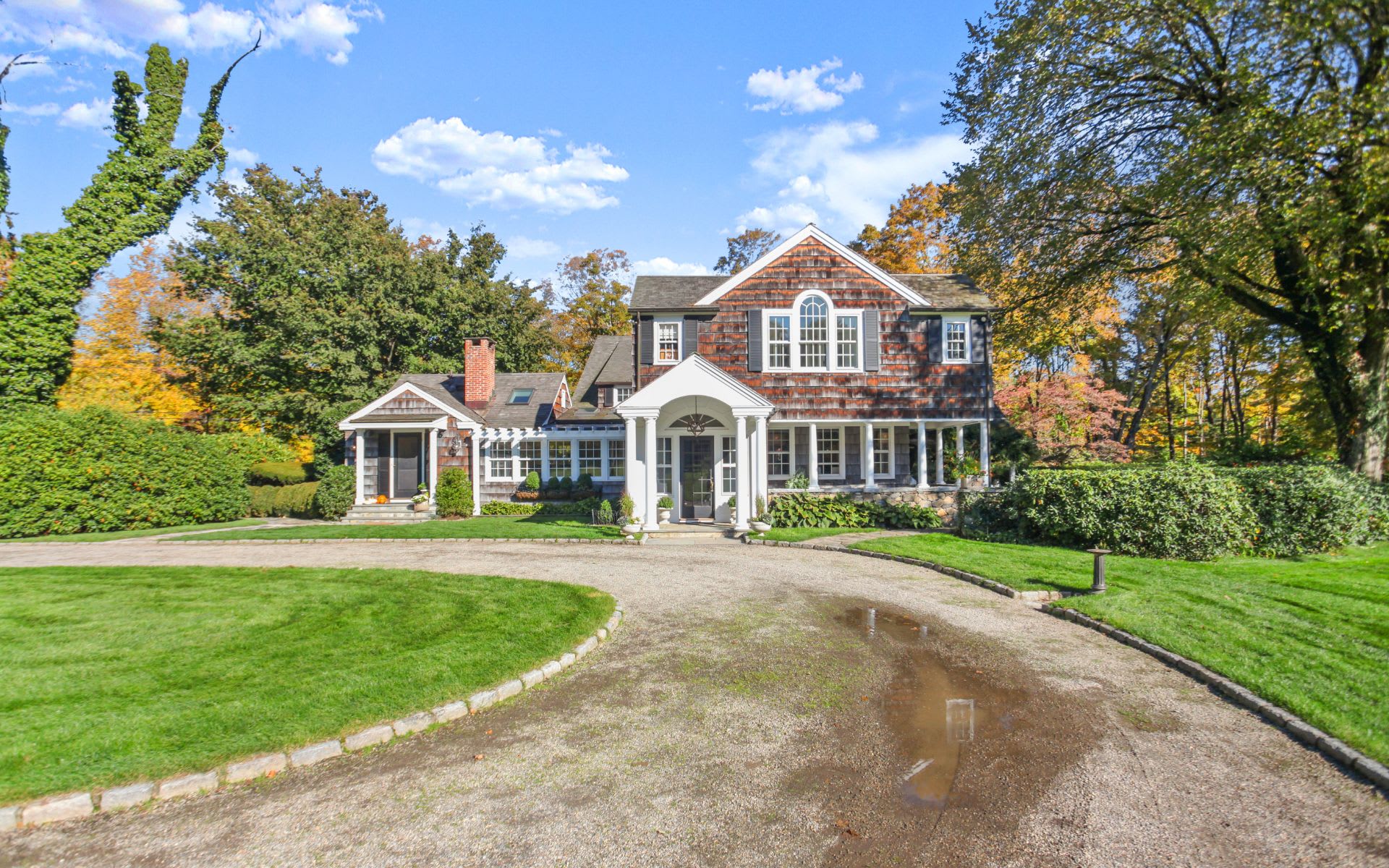 1081 Hillside Road