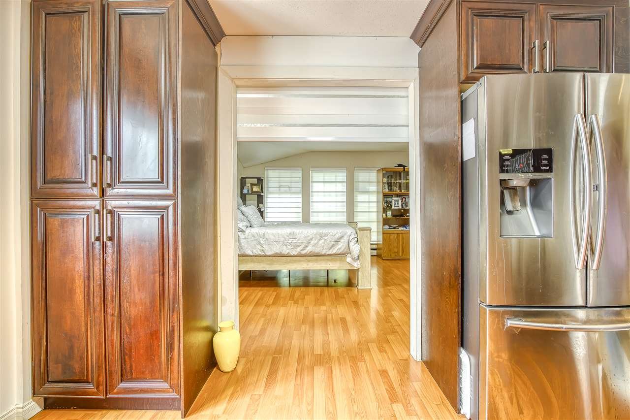 8494 140 St