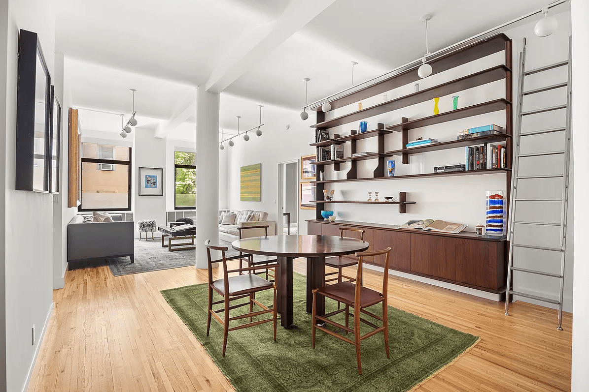 39 East 12th Street #511