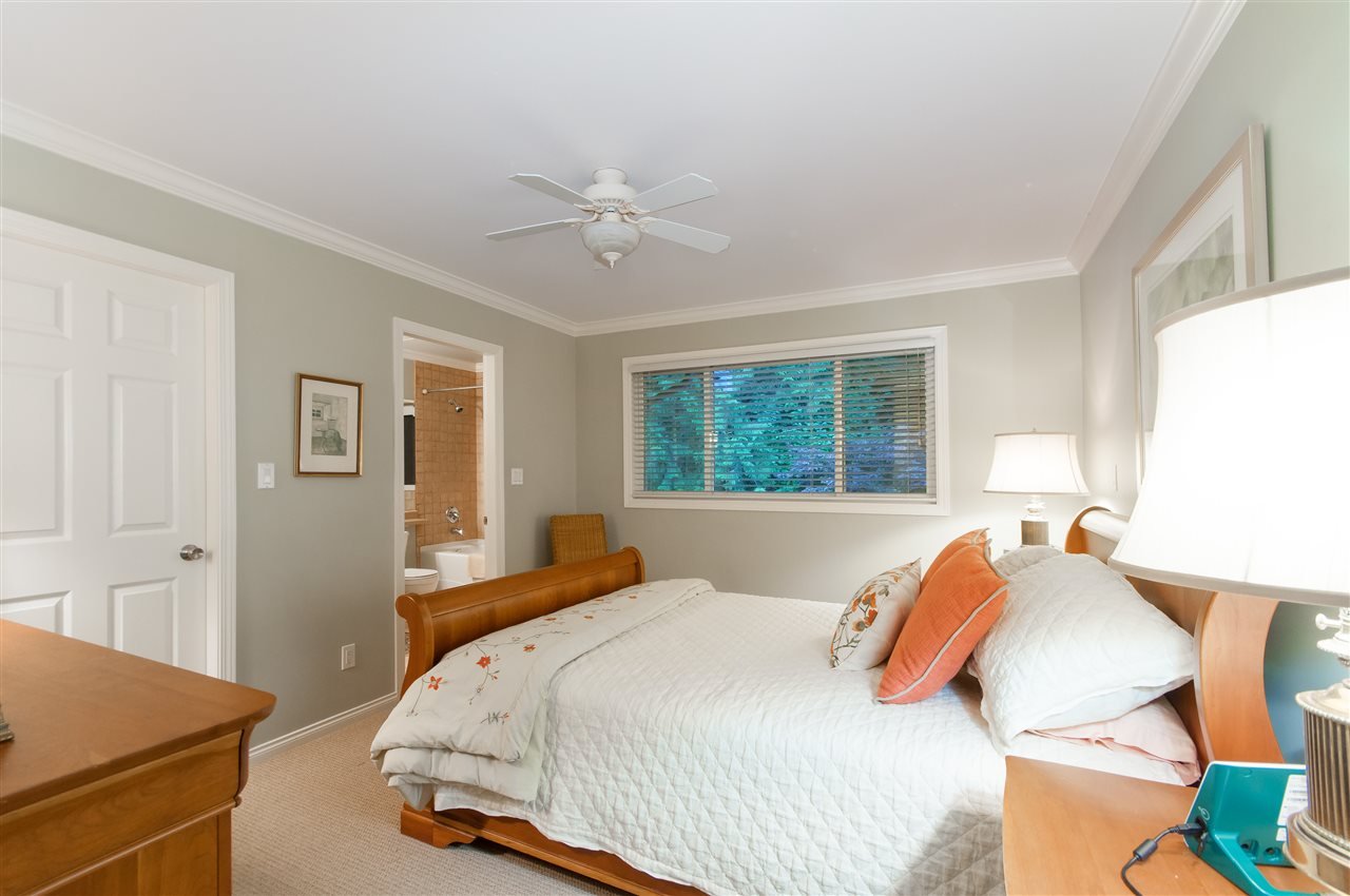B 25 Glenmore Dr