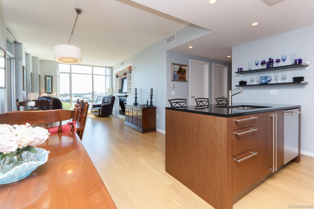 313-100 Saghalie Rd, Victoria