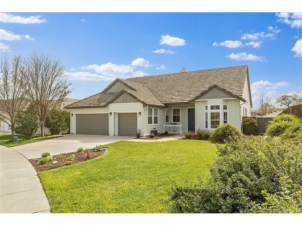 2617 Silverwood Wy
