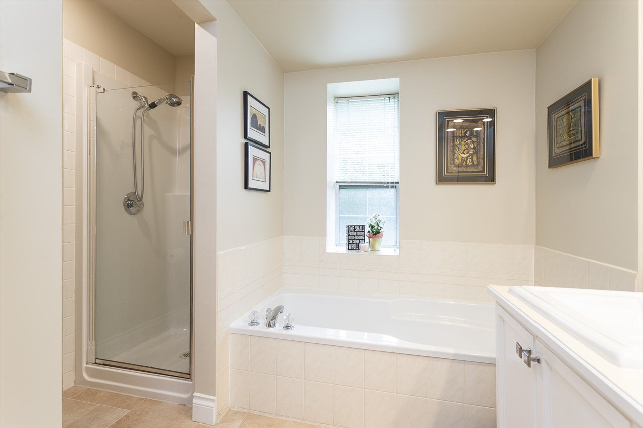 14-101 Parkside Dr