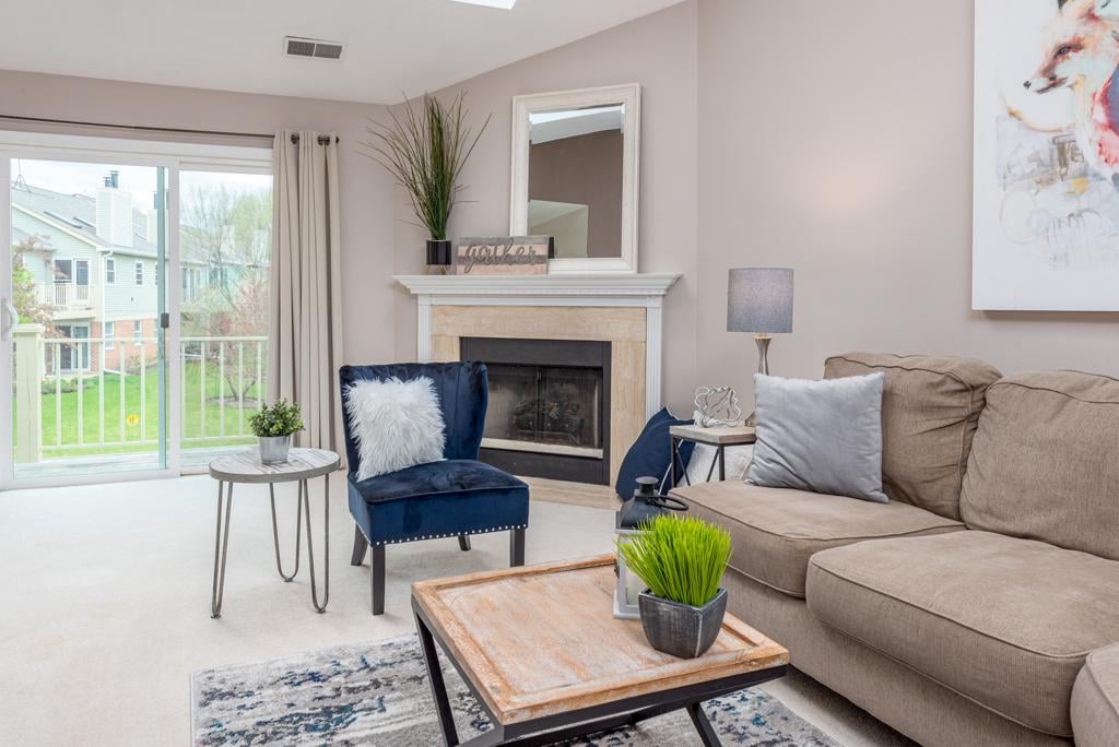 7 Aberdeen Ct, #W2