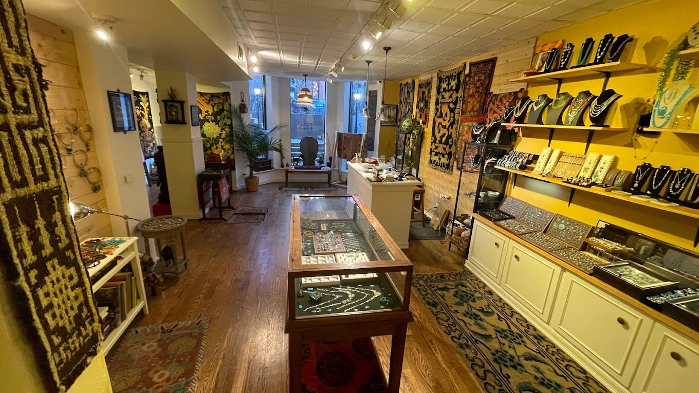 251 Newbury St # 1