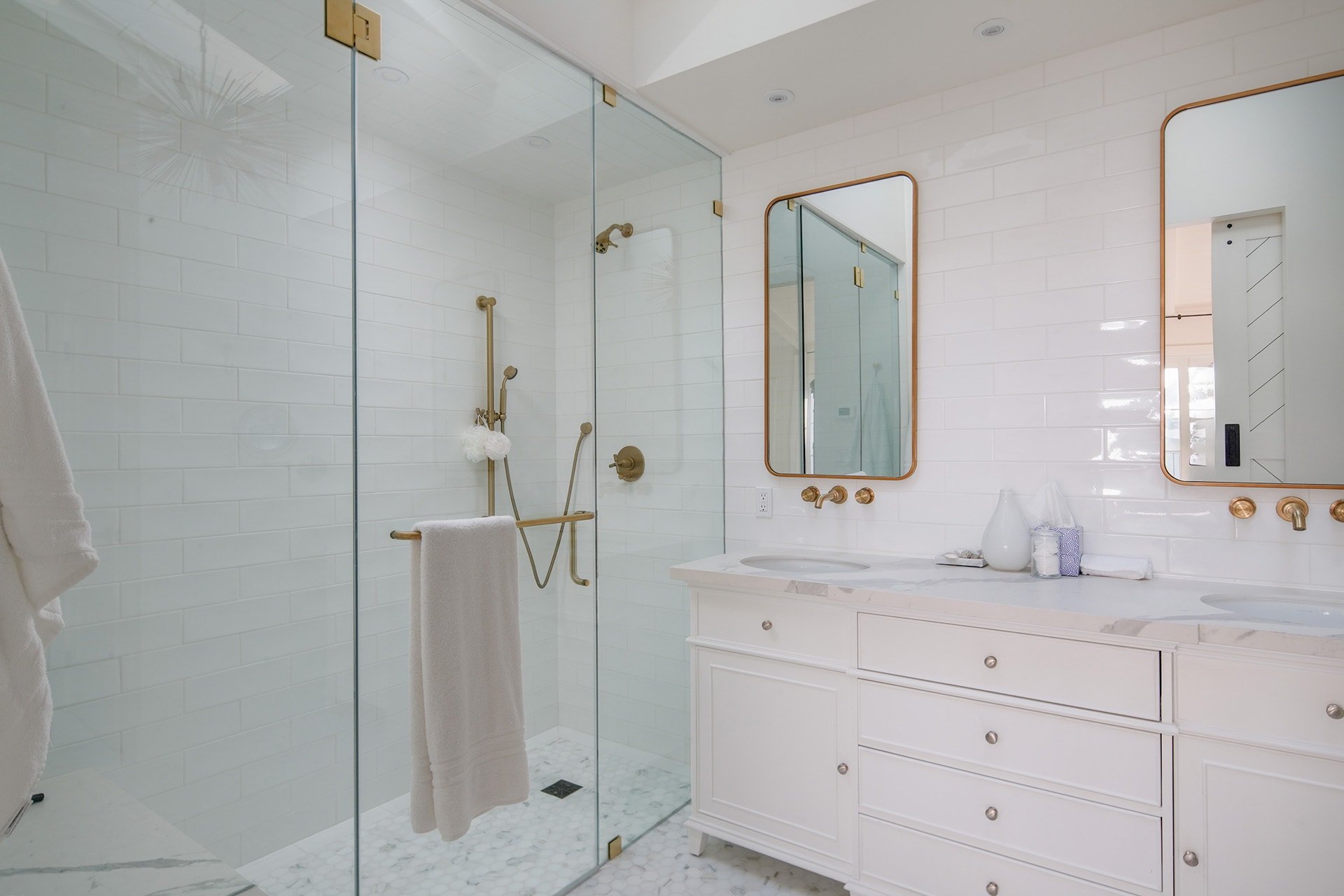Carmel Point Living - 26405 Scenic Road