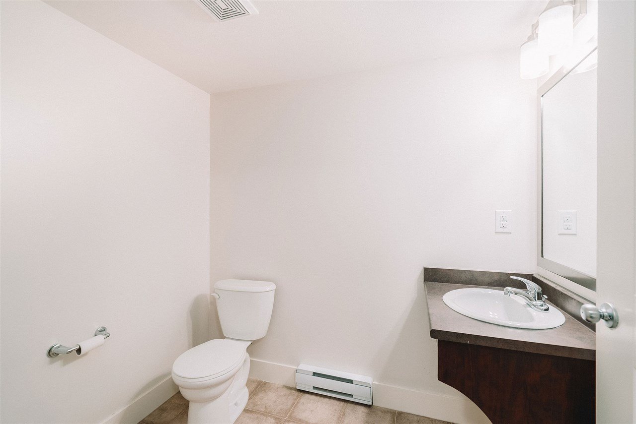 46-15405 31 Ave