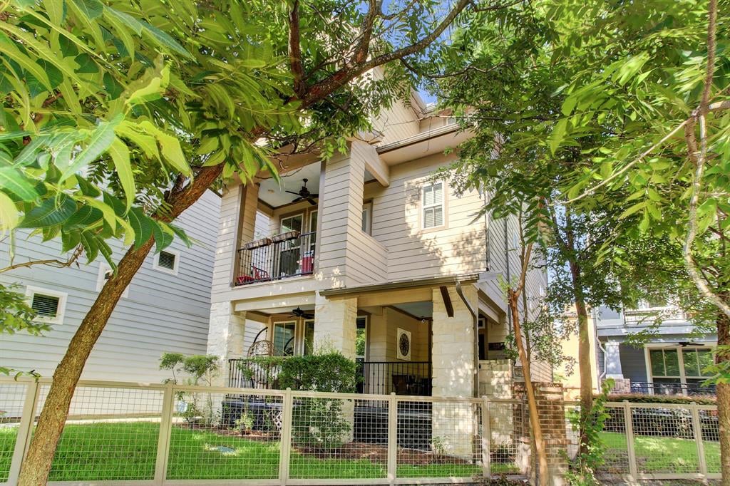 538 Oxford St