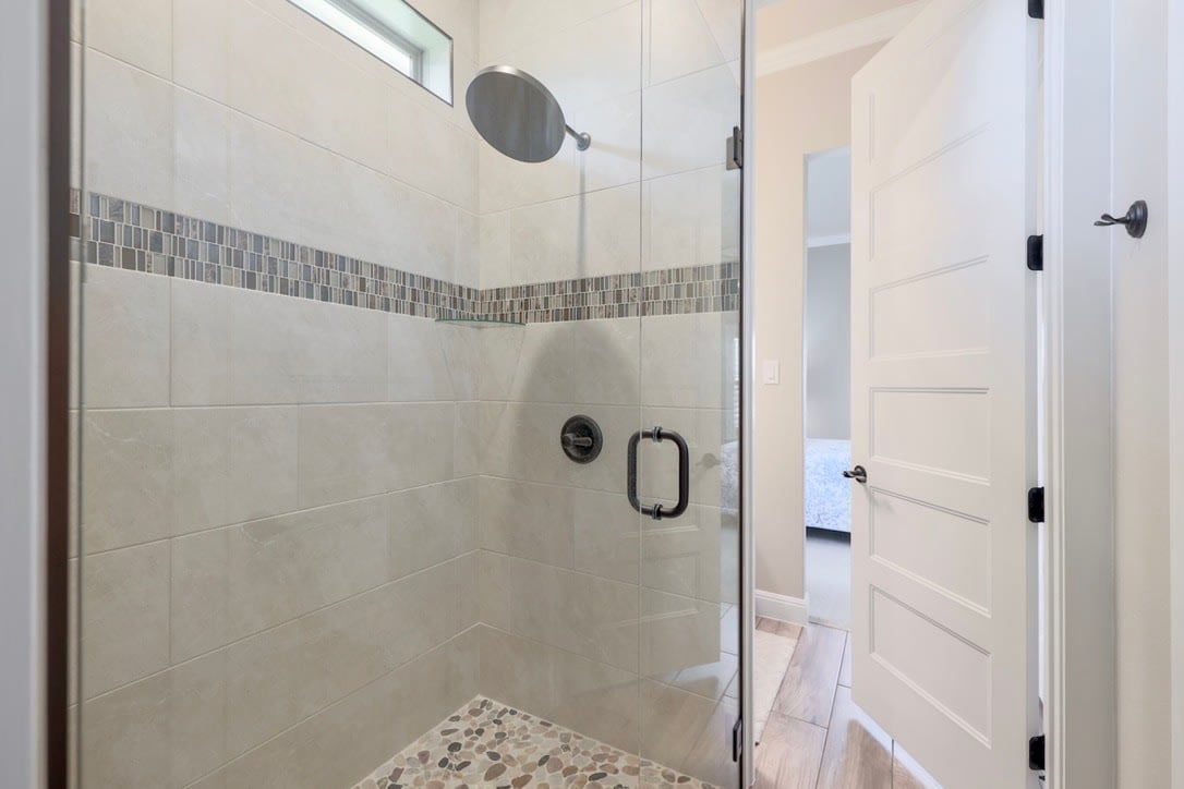 Walk in Shower with upgraded shower head