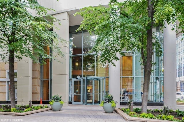 345 N LaSalle Dr #3303