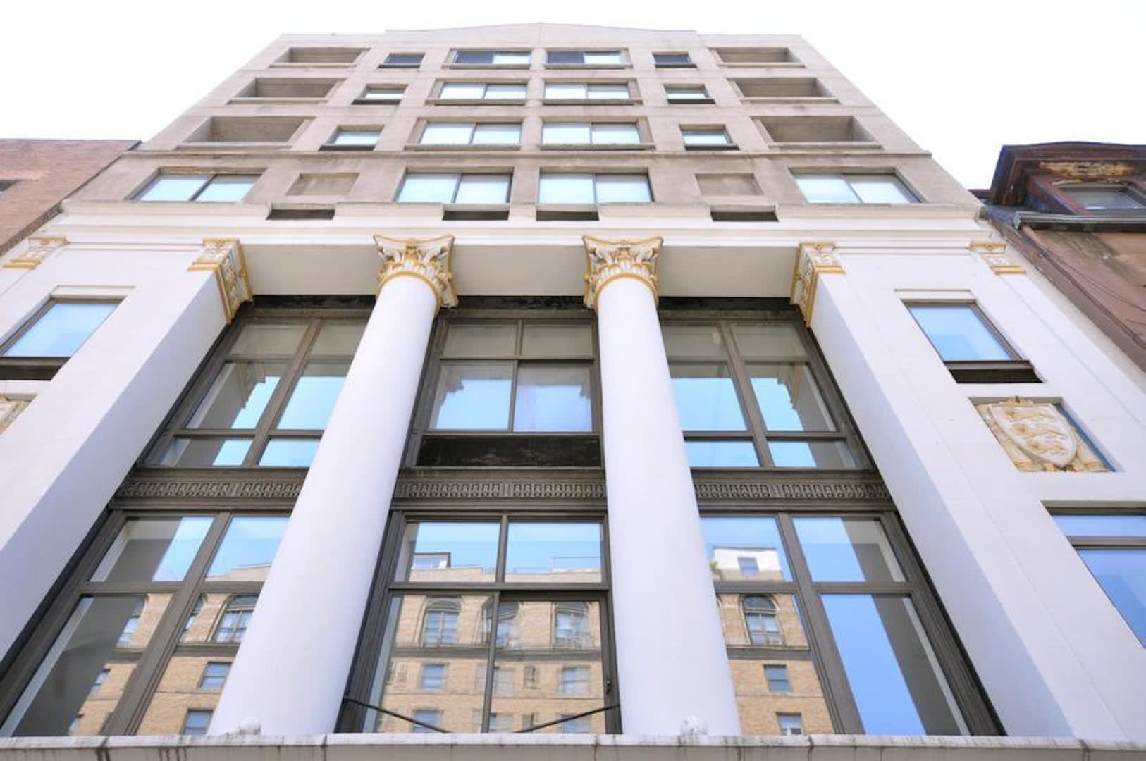 324 W 23rd St #2A