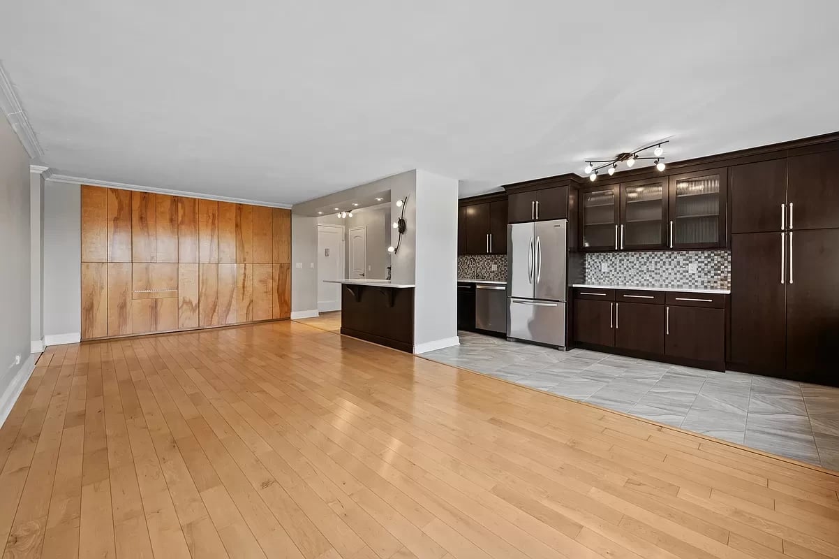 4555 Henry Hudson Parkway West Unit: 308