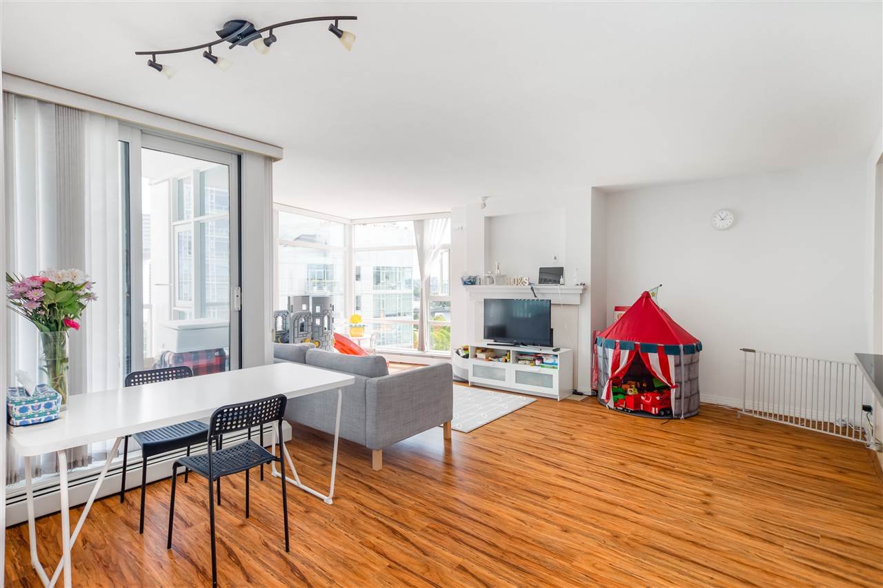 1603-1199 Marinaside Cres