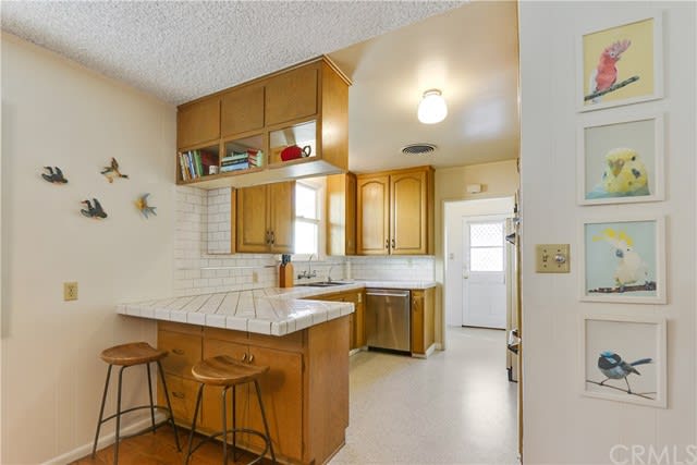 836 Uclan Dr