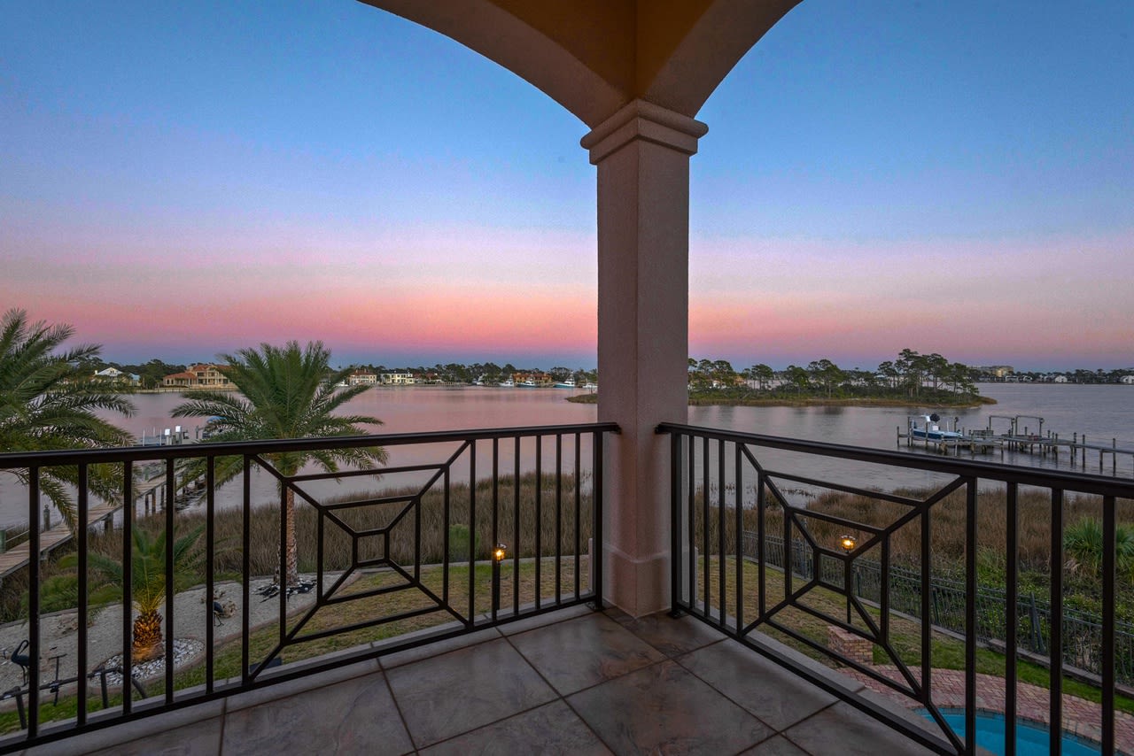 5236 Finisterre Drive