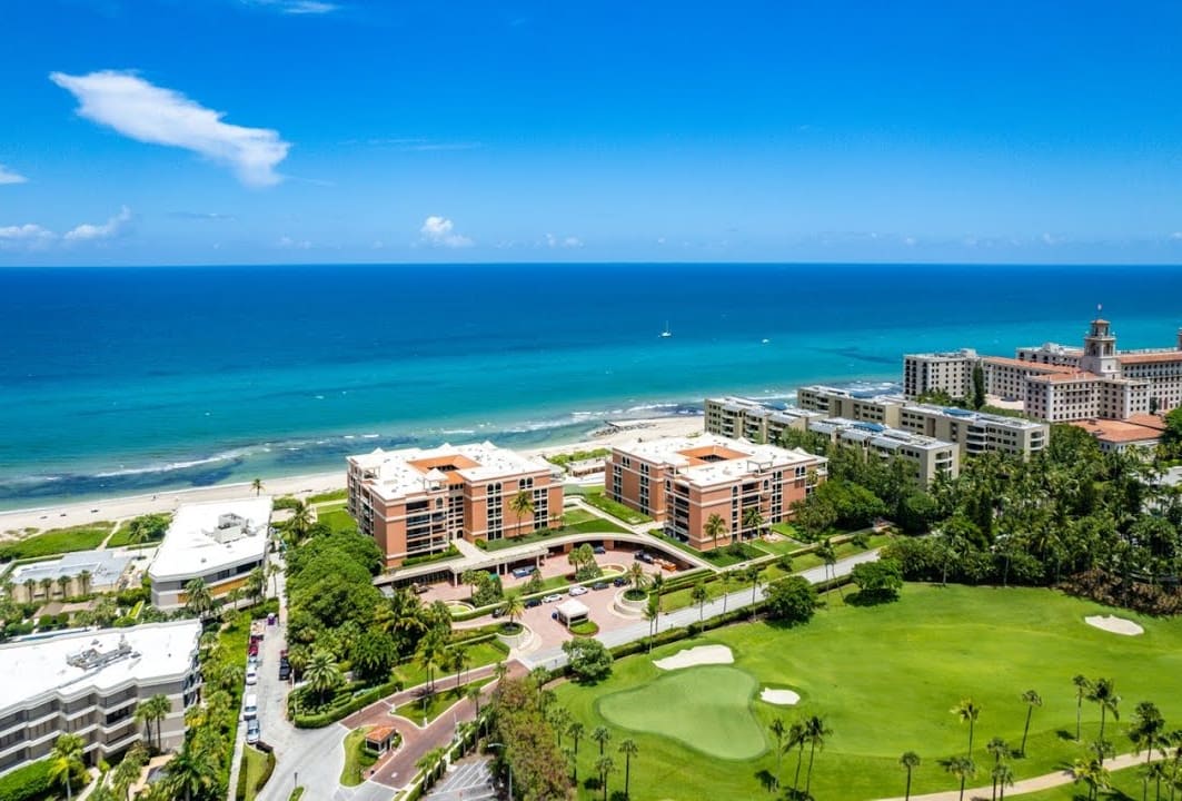 2 N Breakers Row S43 | Palm Beach, FL | The Breakers Condos