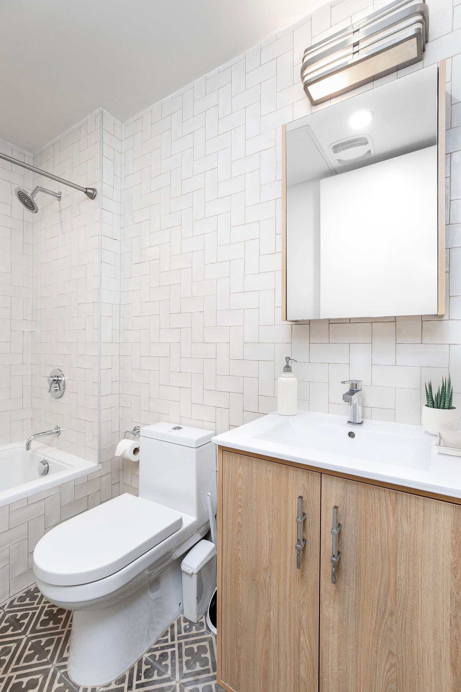 729 Decatur Street, Apt 2B