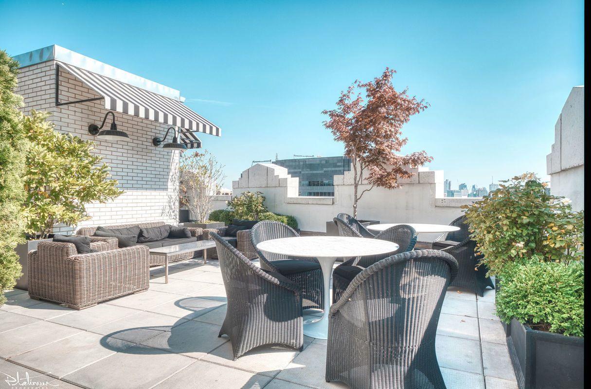 116 John Street, Apt 1711