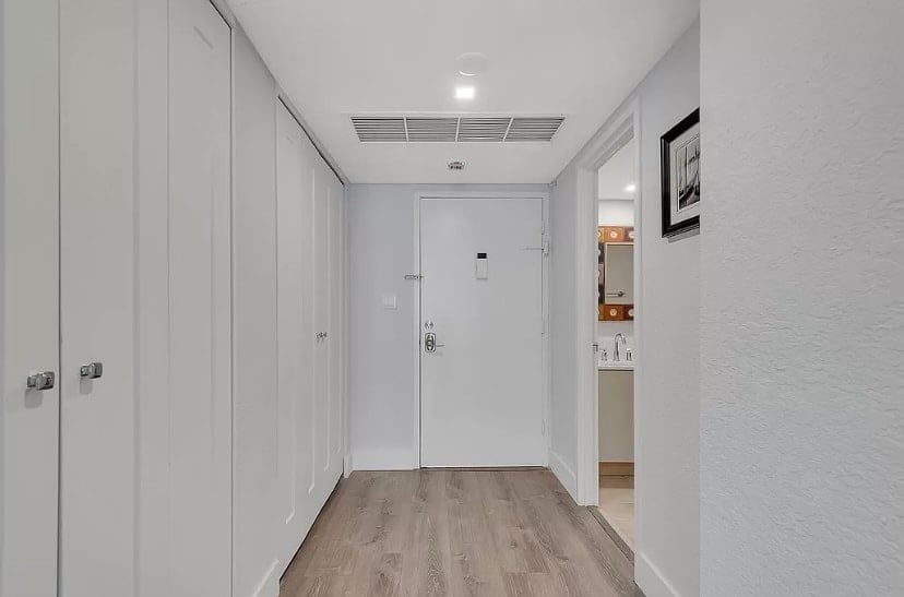 5401 Collins Ave #411 Miami Beach, Ocean View with Balcony
