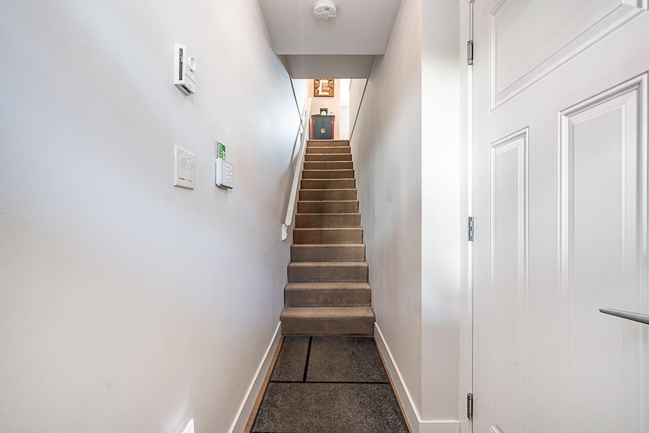 41-6945 185 St
