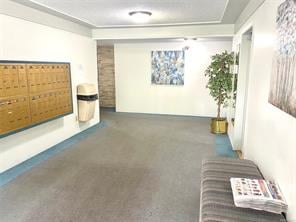 106-3235 Quadra St, Saanich