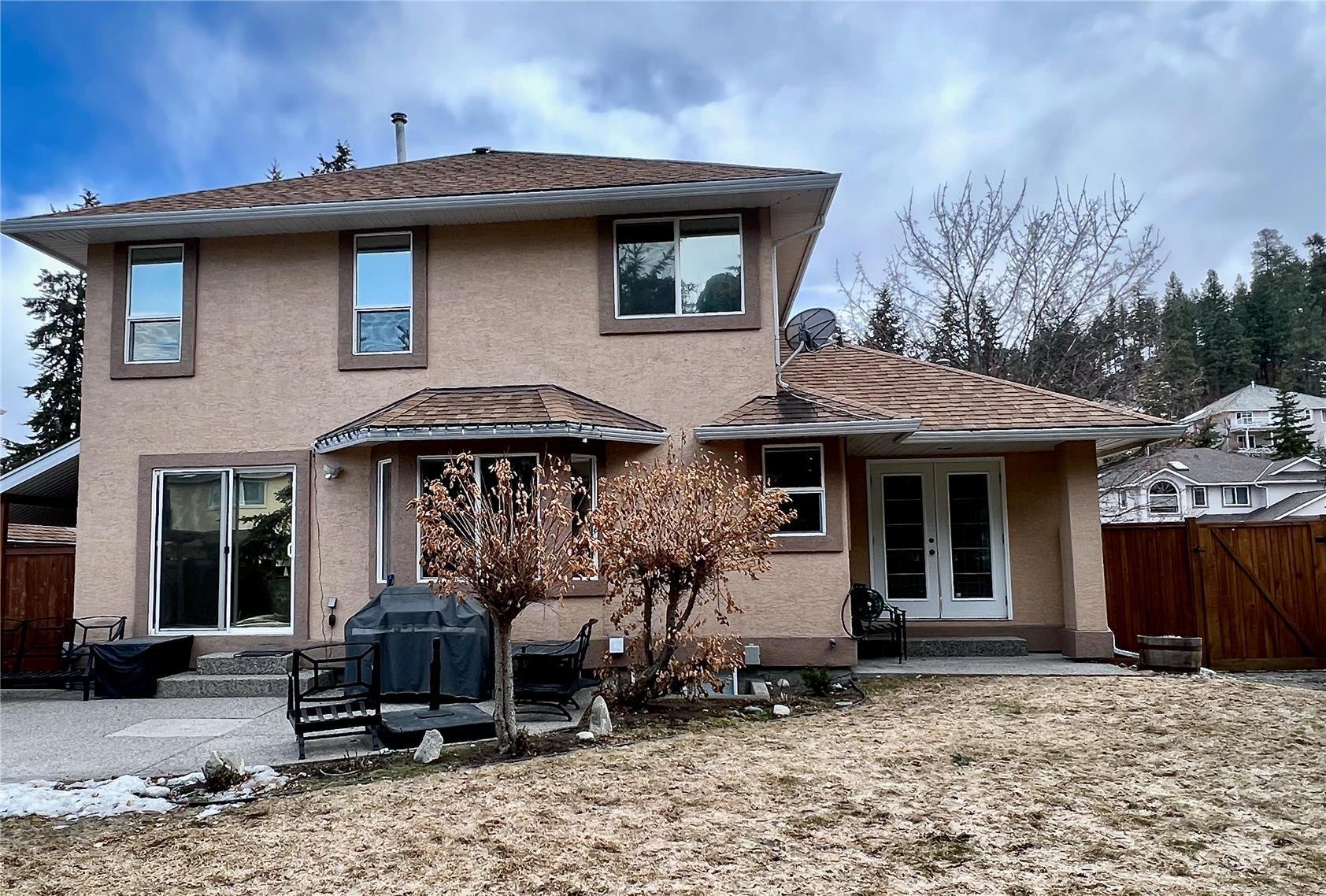 308 Rio Dr S