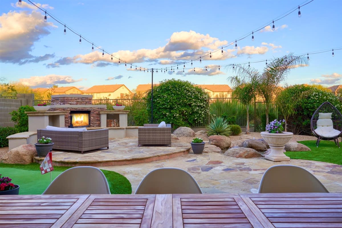 21715 N. 38th Pl